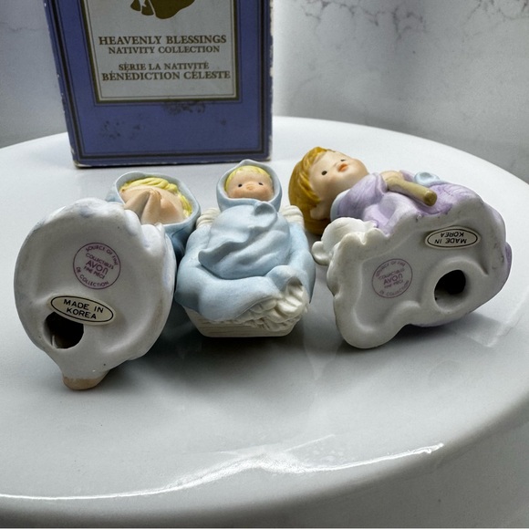 Avon Heavenly Blessings Nativity Collection The Holy Family 1986 - Picture 6 of 10